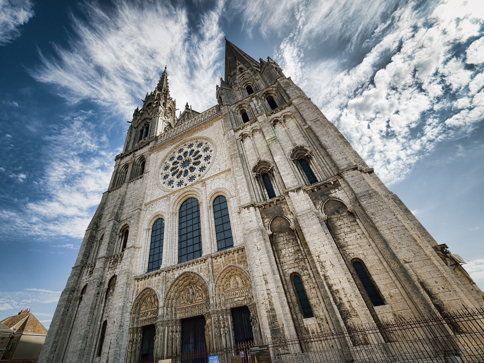 La Cattedrale di Chartres (portale ovest) - con Fabio Delizia