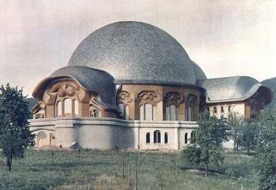Il Goetheanum a Dornach (Svizzera)